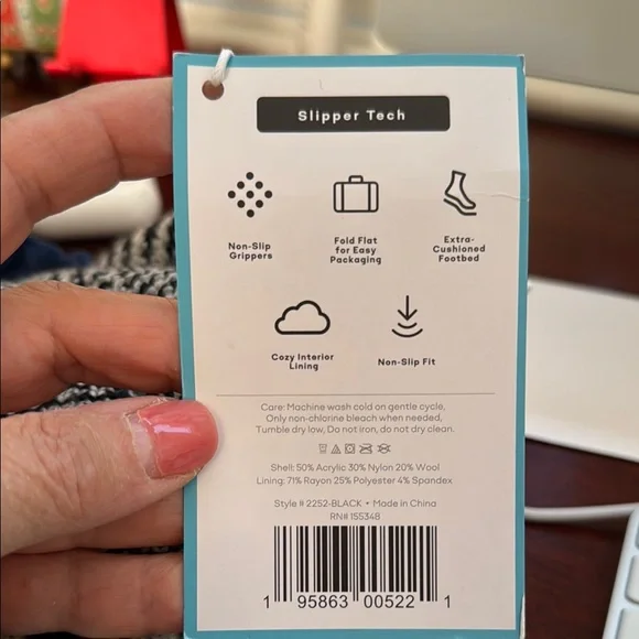 Bombas Gripper Slipper in Black & White - Picture 6 of 6